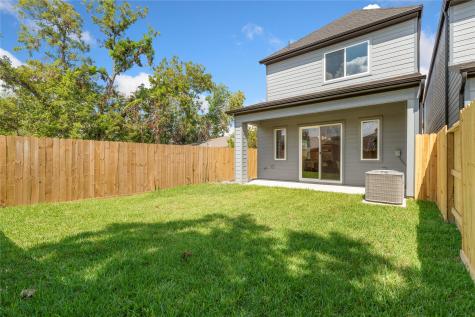 4218 Nichols Street Houston TX 77020