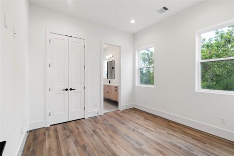 4218 Nichols Street Houston TX 77020