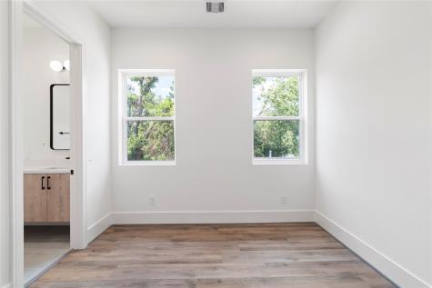 4218 Nichols Street Houston TX 77020