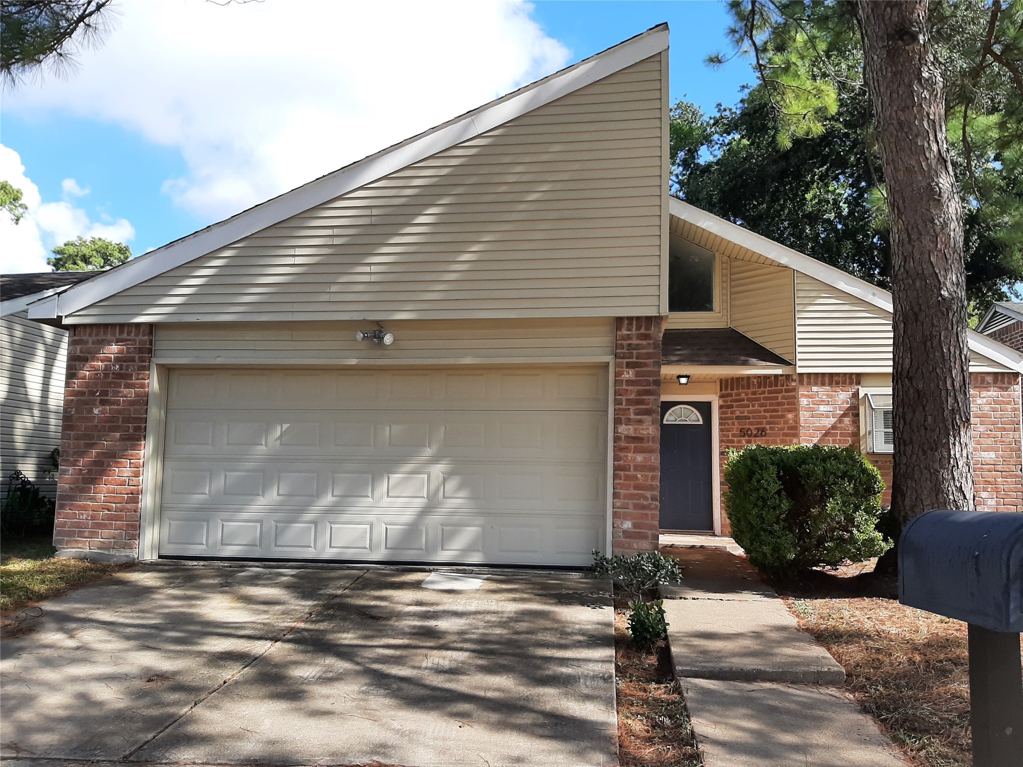 5026 Birchmont Drive Houston TX 77091