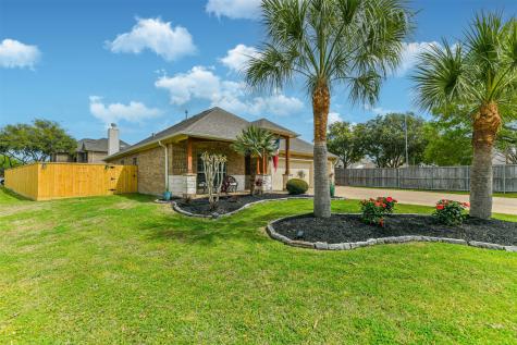 426 Holly Branch Lane Kemah TX 77565