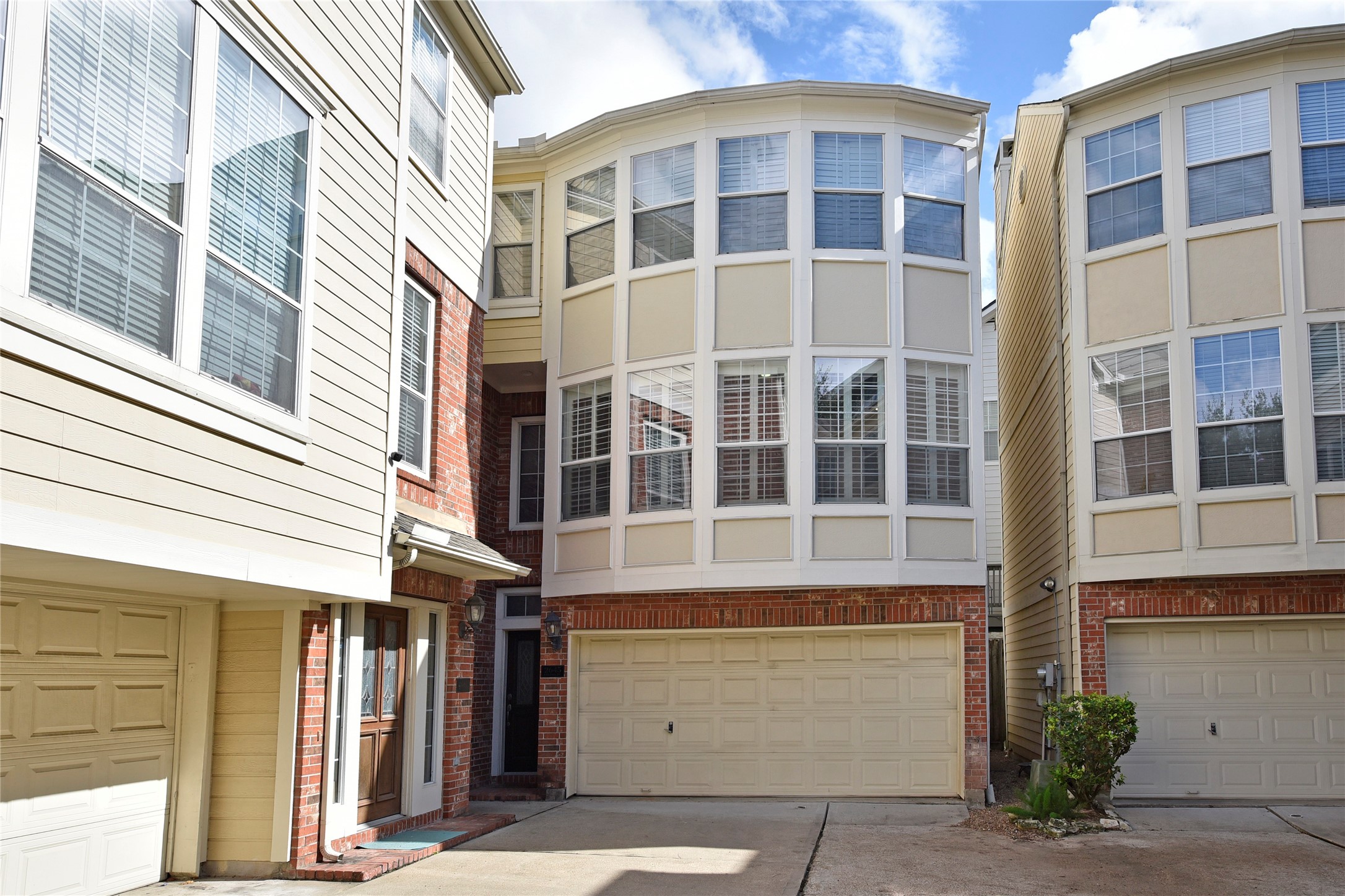 2645 Helena Street Houston TX 77006