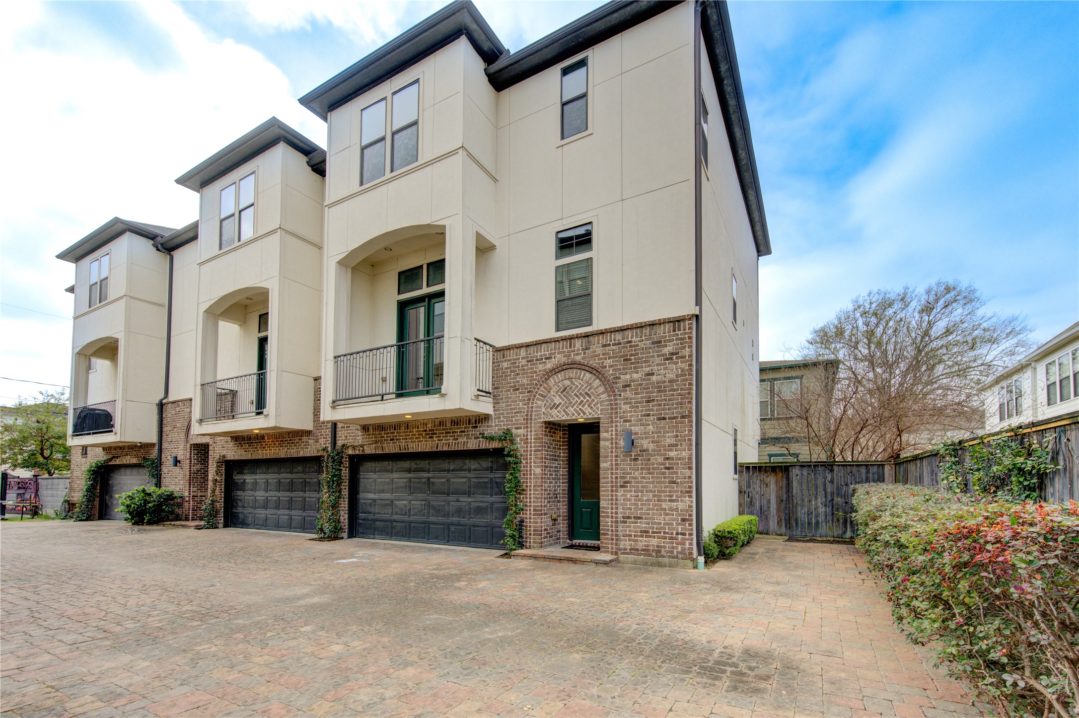 5826 Darling Street Houston TX 77007
