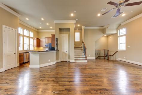 5826 Darling Street Houston TX 77007