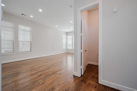 2441 Charleston Street A Houston TX 77021