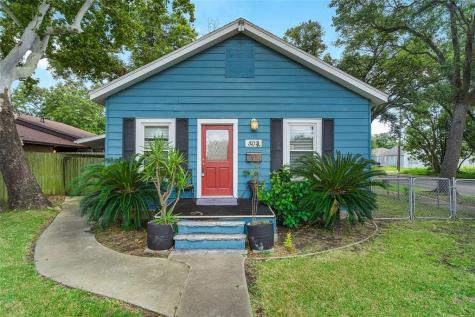 502 6th Avenue N Texas City TX 77590