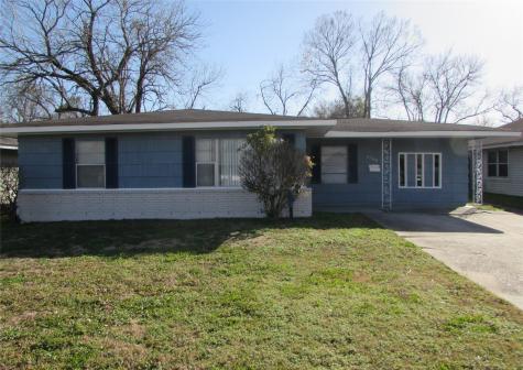 6140 Doulton Drive Houston TX 77033