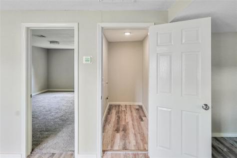 1011 N Arcola Street Angleton TX 77515