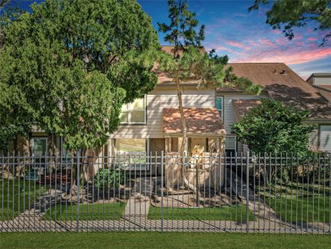 724 Country Place Drive G Houston TX 77079