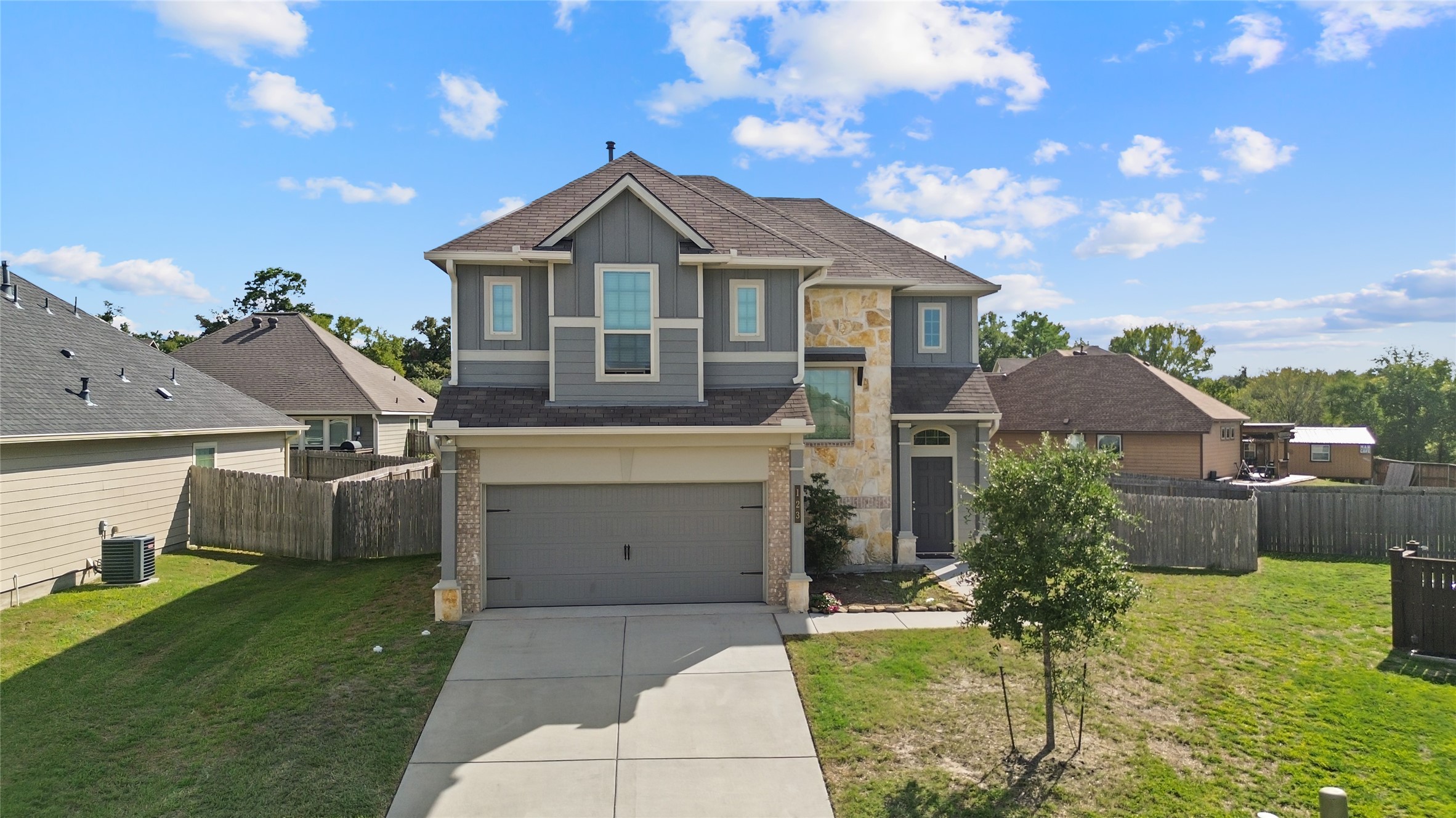 123 Red Deer Way Huntsville TX 77320