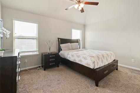 123 Red Deer Way Huntsville TX 77320