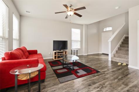 123 Red Deer Way Huntsville TX 77320