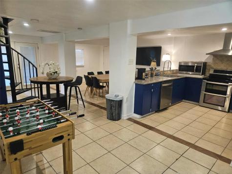 812 Marlin Street Bayou Vista TX 77563