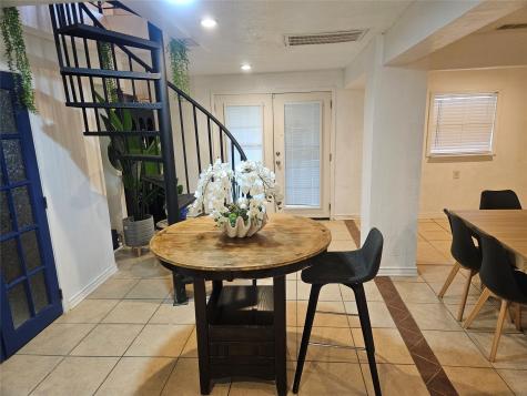 812 Marlin Street Bayou Vista TX 77563