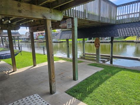 812 Marlin Street Bayou Vista TX 77563