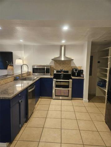 812 Marlin Street Bayou Vista TX 77563