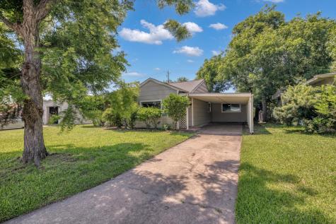 119 Barracuda Avenue Galveston TX 77550