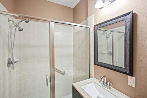 1606 Sunderland Drive Sugar Land TX 77479