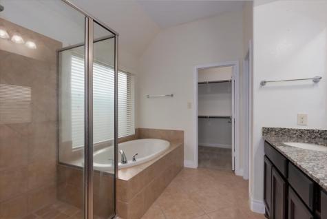 2735 Rosepoint Court Fresno TX 77545