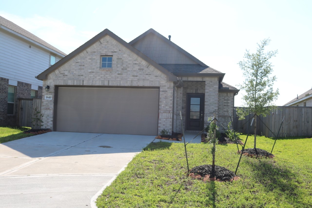 18410 Running Shadow Court Hockley TX 77447