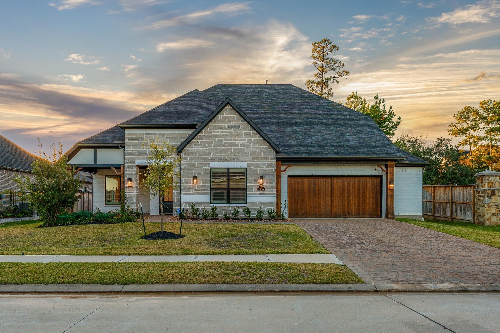 1006 Oak Summit Lane Conroe TX 77384