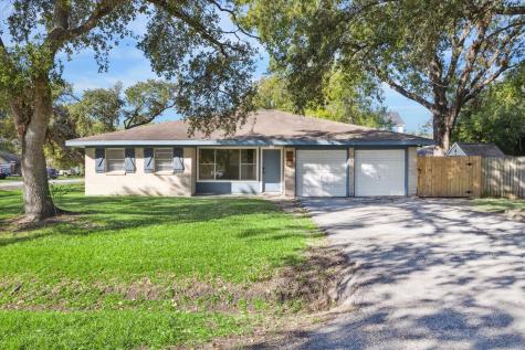 2214 Redwood Street Kemah TX 77565