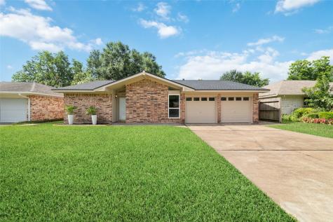 5819 De Lange Lane Houston TX 77092