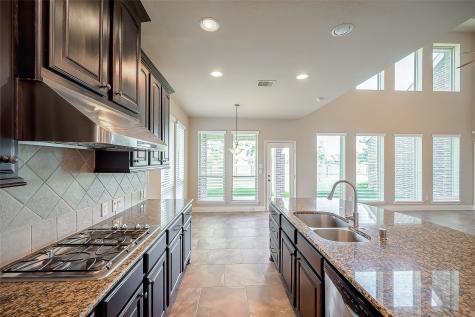 1987 Pierwood Creek Court Pearland TX 77584