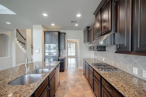 1987 Pierwood Creek Court Pearland TX 77584