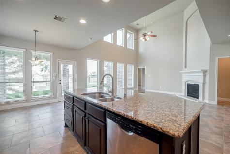 1987 Pierwood Creek Court Pearland TX 77584