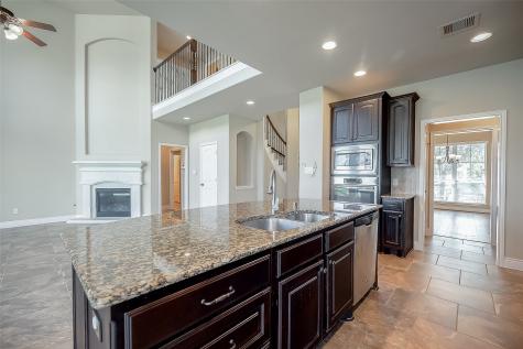 1987 Pierwood Creek Court Pearland TX 77584