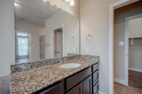 1987 Pierwood Creek Court Pearland TX 77584