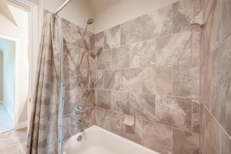 1987 Pierwood Creek Court Pearland TX 77584