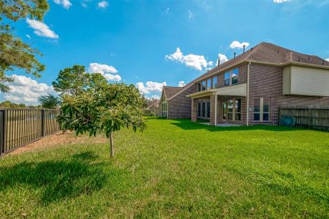 1987 Pierwood Creek Court Pearland TX 77584