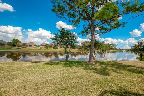 1987 Pierwood Creek Court Pearland TX 77584