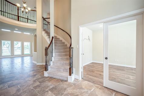 1987 Pierwood Creek Court Pearland TX 77584
