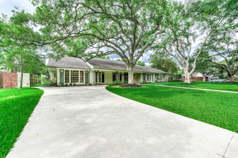 5702 Bayou Glen Road Houston TX 77057