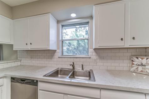 5611 Carew Street Houston TX 77096