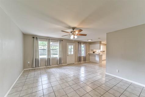 5611 Carew Street Houston TX 77096