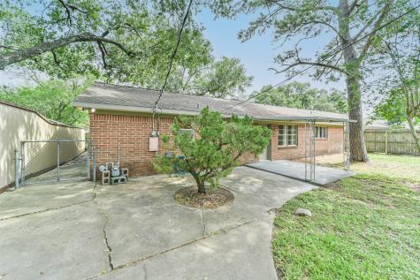 5611 Carew Street Houston TX 77096