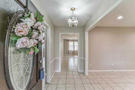 5611 Carew Street Houston TX 77096