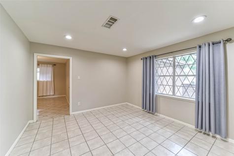 5611 Carew Street Houston TX 77096