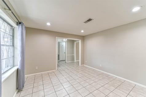 5611 Carew Street Houston TX 77096