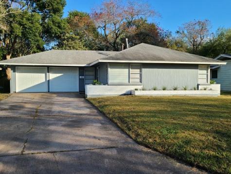 5635 Simsdale Street Houston TX 77033