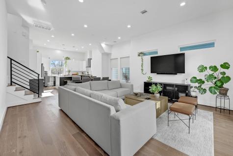 808 Fisher Street B Houston TX 77018