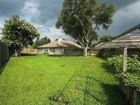 12127 Cyprus Field Houston TX 77070