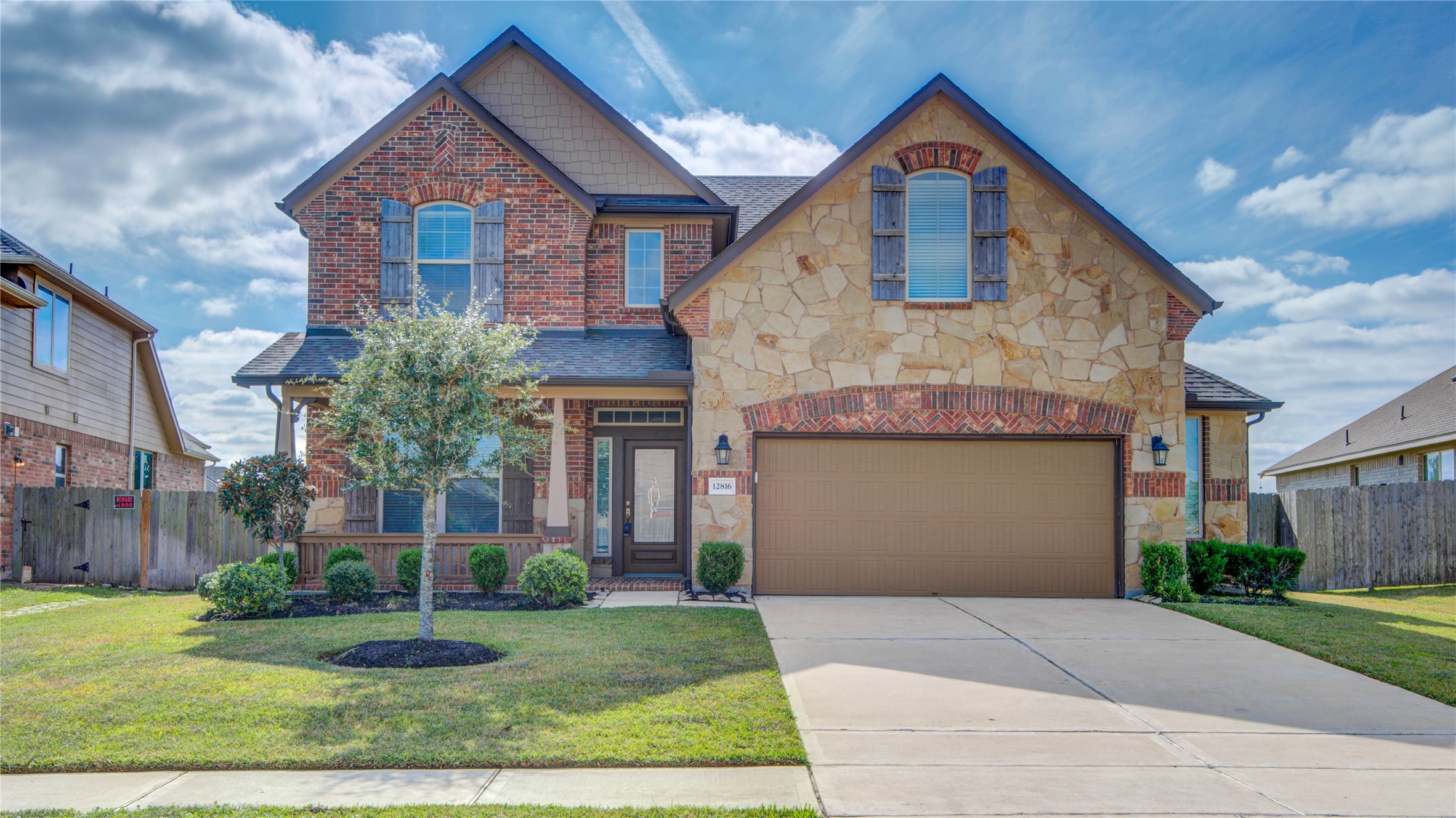 12816 Oak Falls Drive Pearland TX 77584