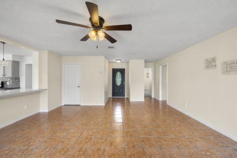 10706 Sageyork Drive Houston TX 77089