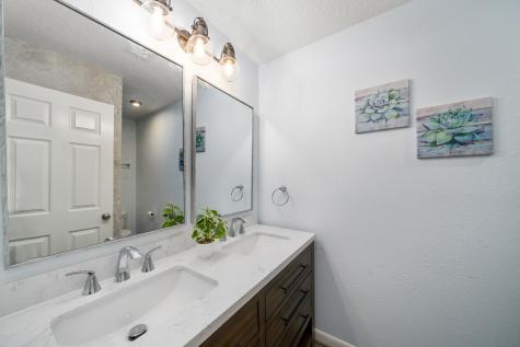 10706 Sageyork Drive Houston TX 77089