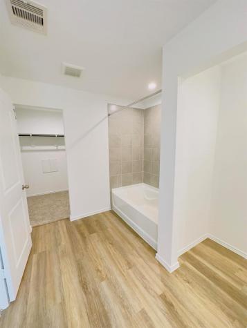 12366 Morning Vista Drive Houston TX 77014